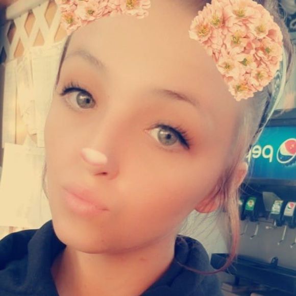Meet your Posher, Brandi - Picture 1 of 1